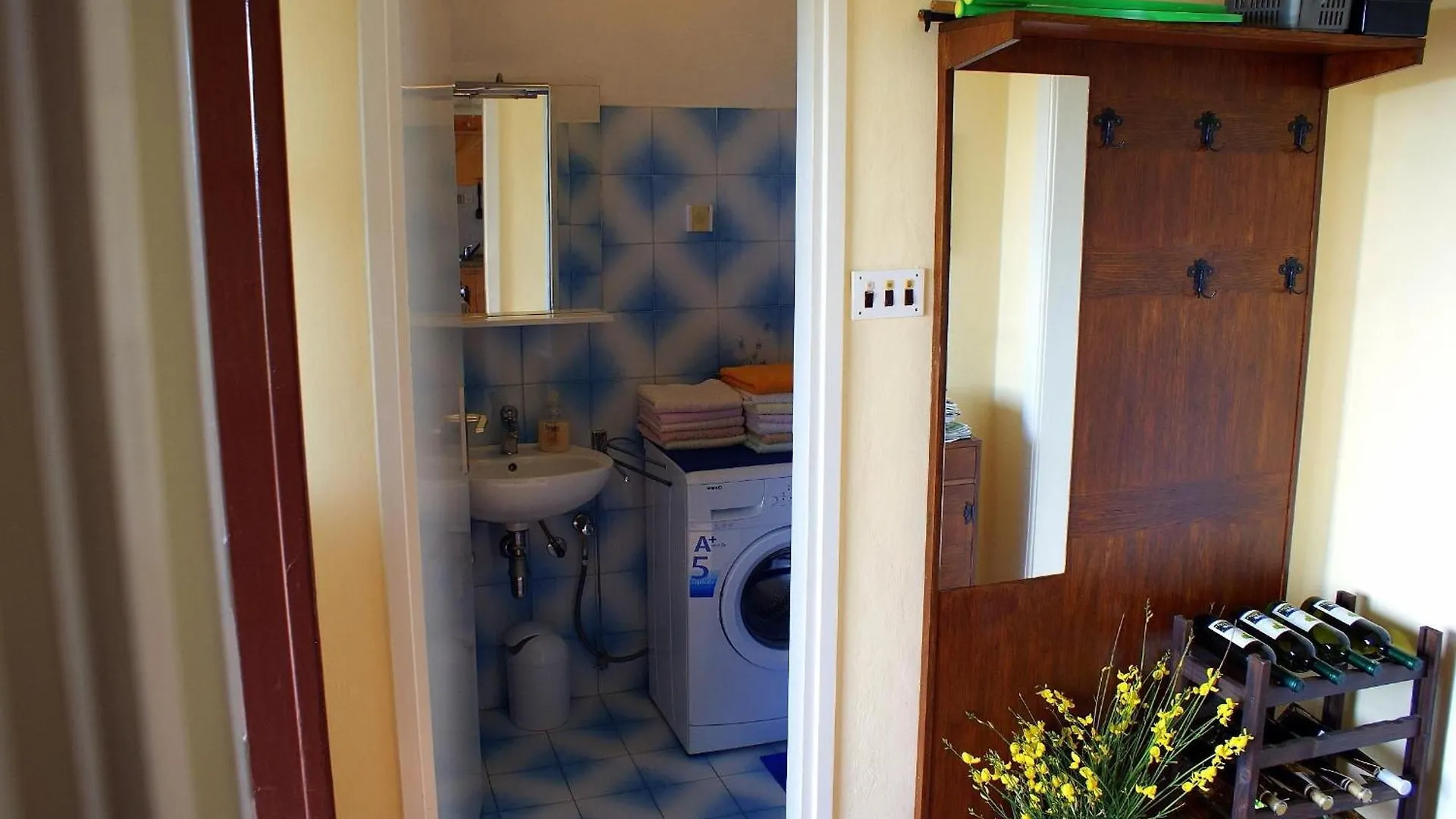 Holiday home Freistehendes Haus Violeta Mit Weitlaeufigen Garten Rasa Croatia
